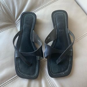 Black leather/suede square toe sandals